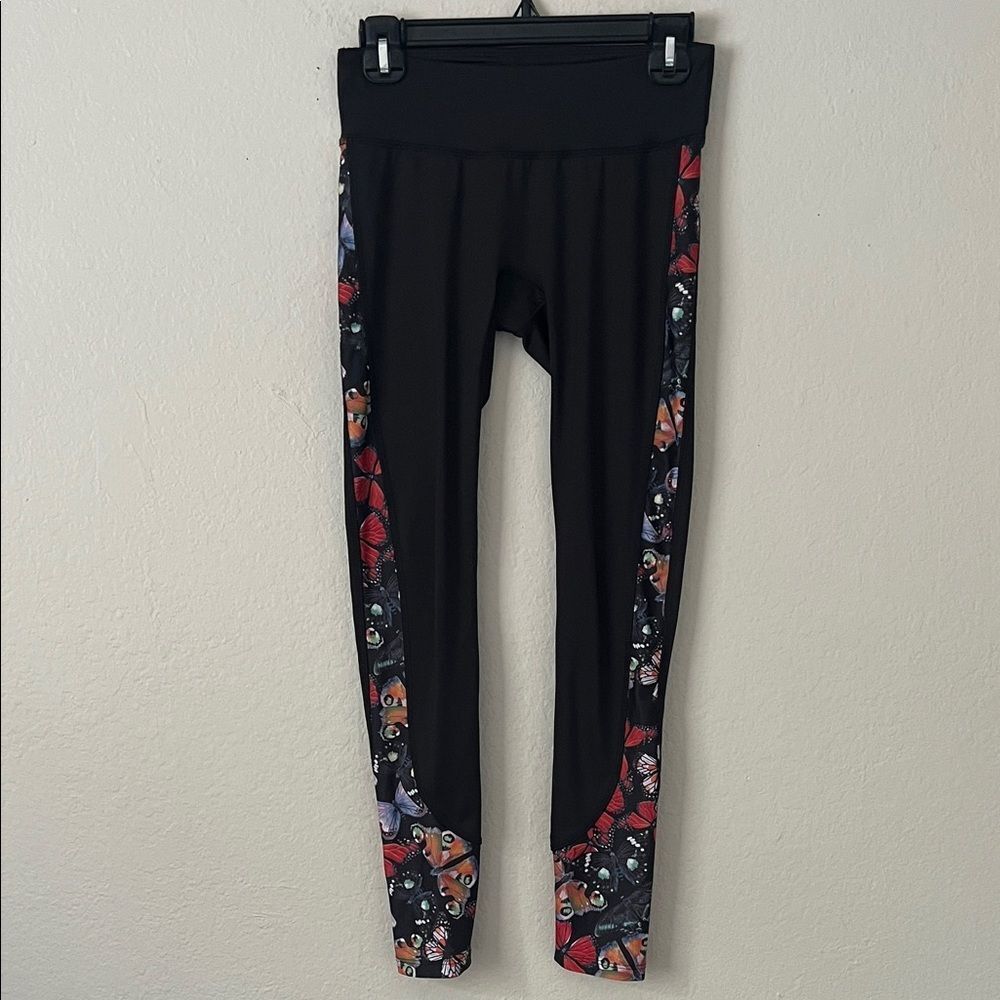Prismsport Mobility Leggings in Black with Buffterflies in Size S
